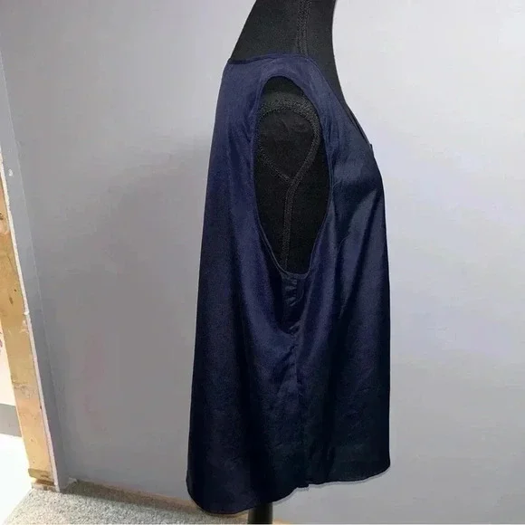 Le Chateau  Tank - Picture 4 of 4